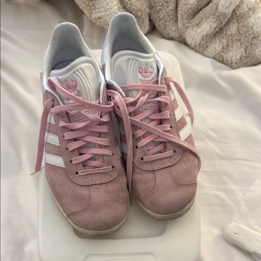Adidas Women's Pink Sneakers
